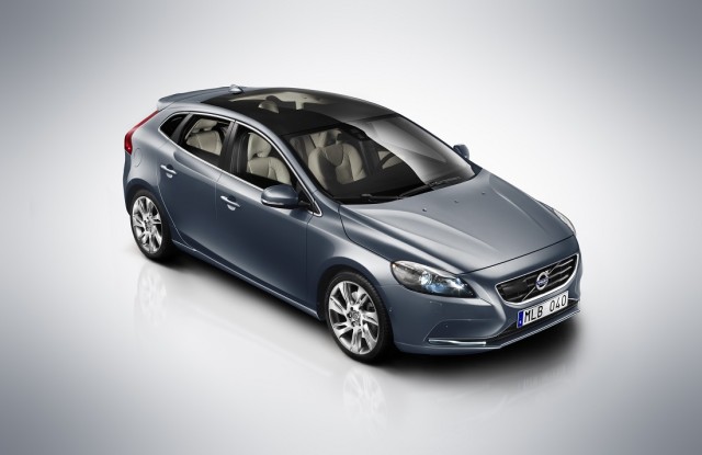 New Volvo V40 2013 (3)5140b85f19739.jpg